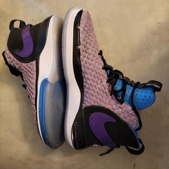 Men's Nike Alphadunk Basketball Shoe, size 10 - Picture 6 of 16